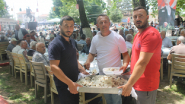 YAĞMUR VE ŞÜKÜR DUAMIZ' dan KARELER