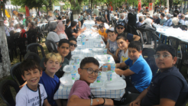 YAĞMUR VE ŞÜKÜR DUAMIZ' dan KARELER