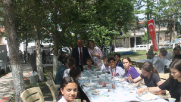 YAĞMUR VE ŞÜKÜR DUAMIZ' dan KARELER