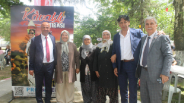 YAĞMUR VE ŞÜKÜR DUAMIZ' dan KARELER